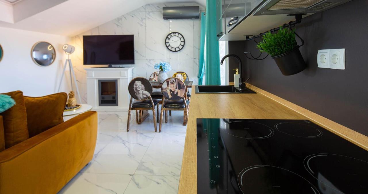 מאקרסקה Hrpina Heritage House מראה חיצוני תמונה
